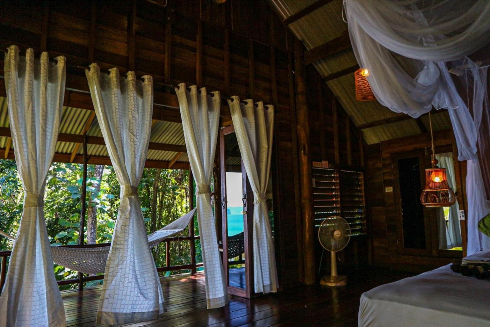 Hillhouse - Koh Yao Noi Bed and Breakfast Exteriör bild