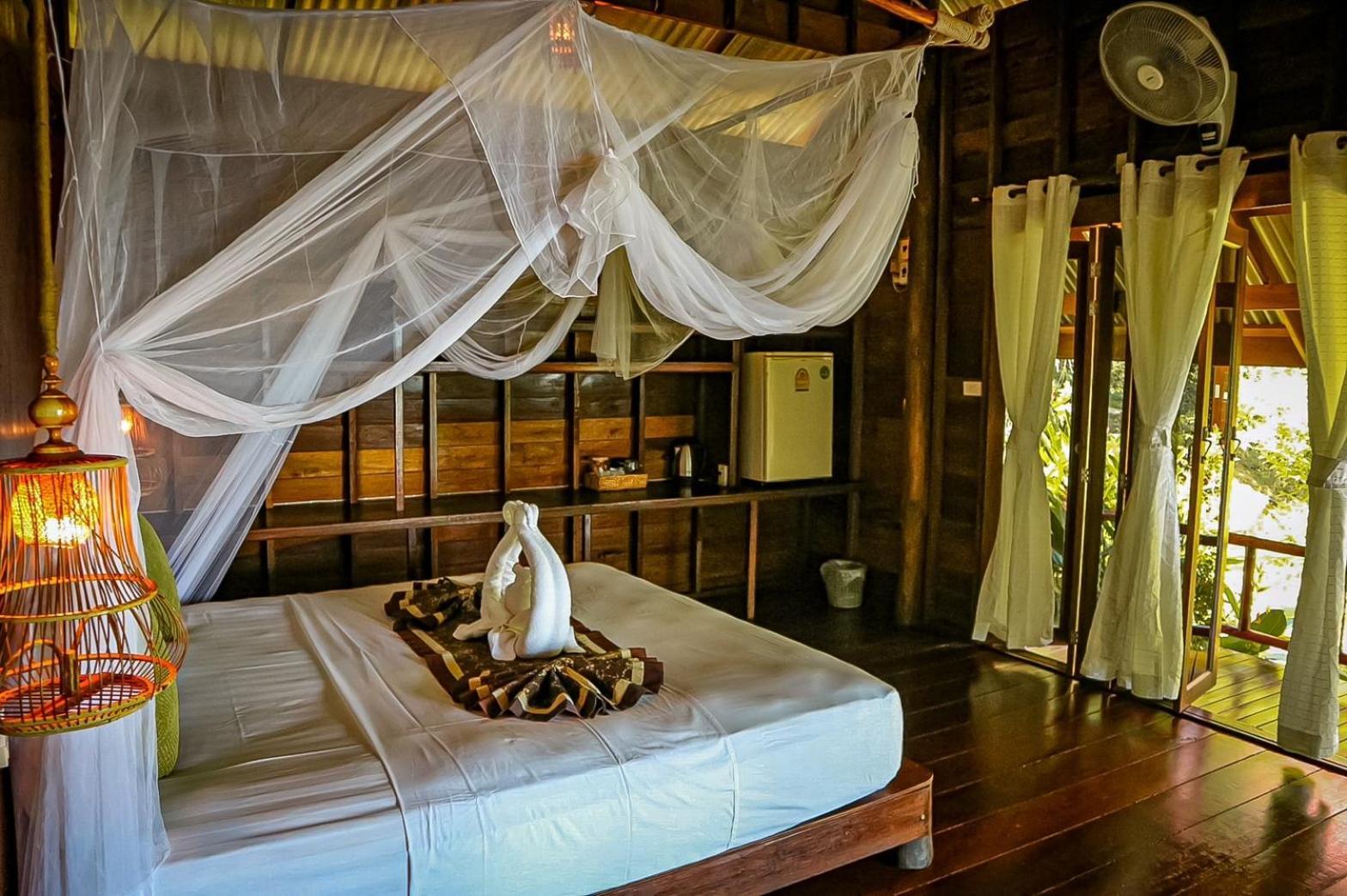 Hillhouse - Koh Yao Noi Bed and Breakfast Exteriör bild