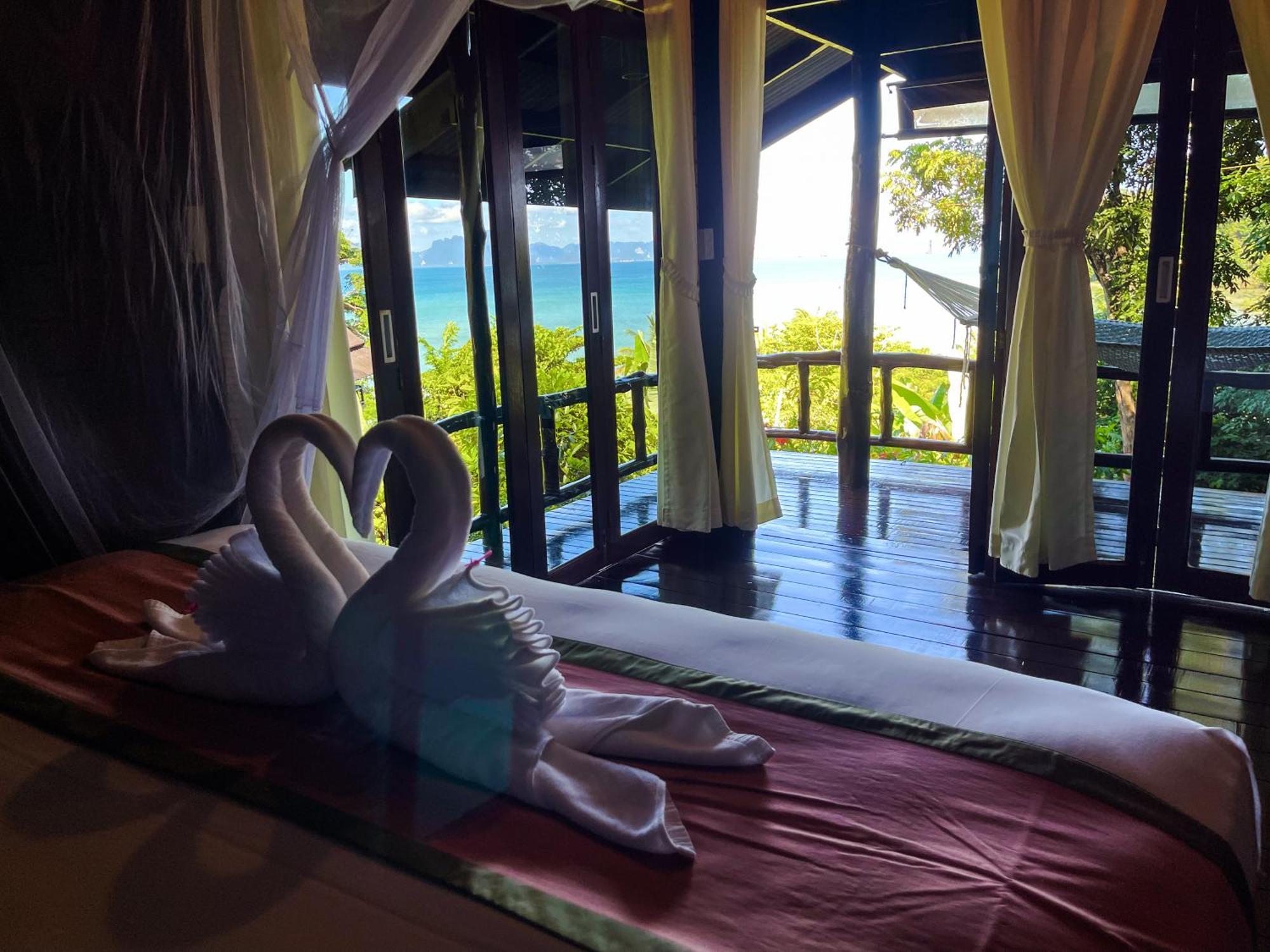 Hillhouse - Koh Yao Noi Bed and Breakfast Exteriör bild
