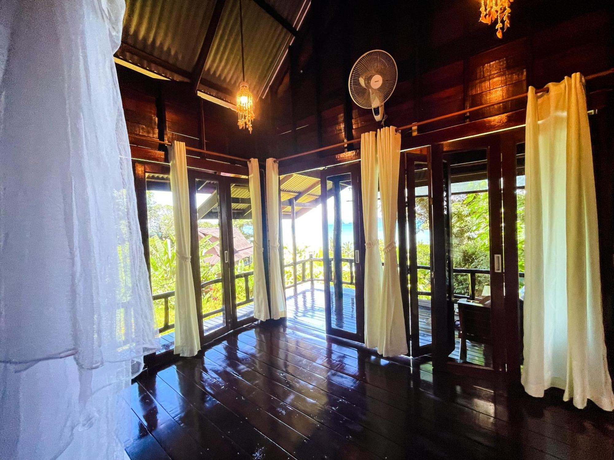 Hillhouse - Koh Yao Noi Bed and Breakfast Exteriör bild